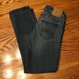 American Eagle Straight Jeans